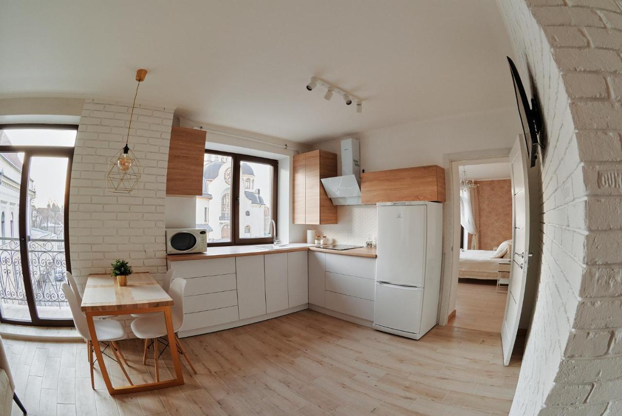 City Centre Apartment Коломия Екстериор снимка